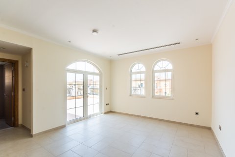 Jumeirah Islands, Dubai, BAE’de satılık villa 5 yatak odası, 800 m² No 700147 - fotoğraf 17