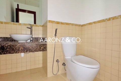 Apartmen di Jumeirah Beach Residence, Dubai, UAE 2 bilik tidur, 130 meter persegi № 706416 - foto 18