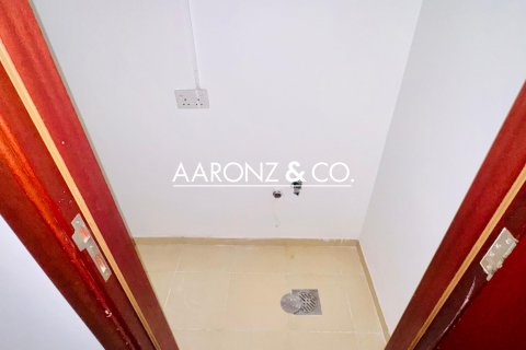 Apartmen di Jumeirah Beach Residence, Dubai, UAE 2 bilik tidur, 130 meter persegi № 706416 - foto 16