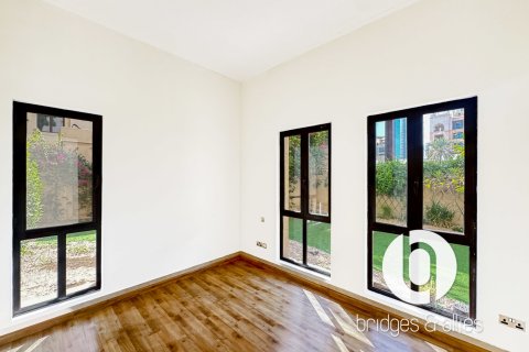 Apartmen di Old Town, Dubai, UAE 1 bilik tidur, 242 meter persegi № 706418 - foto 15