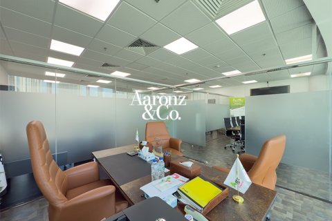 Office in Business Bay, Dubai, UAE 107 sq.m. № 706415 - photo 6