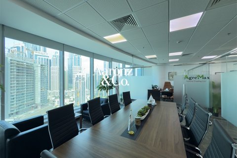 Office in Business Bay, Dubai, UAE 107 sq.m. № 706415 - photo 10