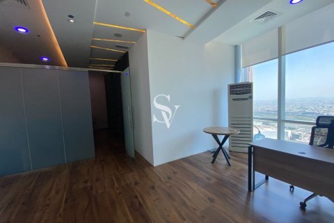Office in Business Bay, Dubai, UAE 90 sq.m. № 715934 - photo 18