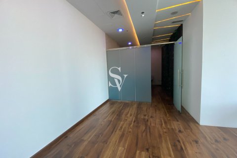 Office in Business Bay, Dubai, UAE 90 sq.m. № 715934 - photo 20
