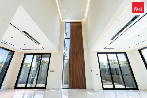 Vila u gradu Dubai, UAE 5 spavaće sobe, 930 m2 Br. 714965 - Slika 5