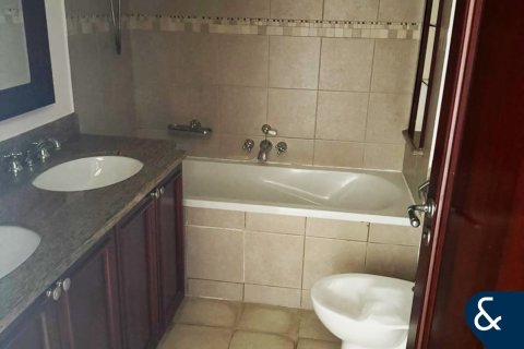 Apartmen di Old Town, Dubai, UAE 2 bilik tidur, 132 meter persegi № 698312 - foto 8