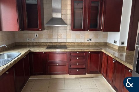 Apartmen di Old Town, Dubai, UAE 2 bilik tidur, 132 meter persegi № 698312 - foto 2