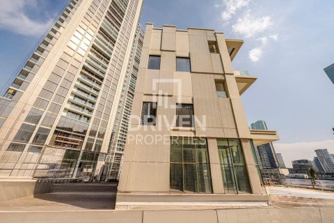 Apartment in Business Bay, Dubai, UAE 3 bedrooms, 168 sq.m. № 684240 - photo 21