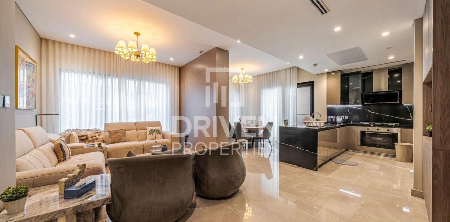 Apartment in Business Bay, Dubai, UAE 3 bedrooms, 168 sq.m. № 684240