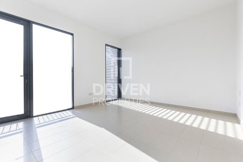 Adosado en alquiler en Dubai Land, Dubai, EAU 3 dormitorios, 208 m2 № 684252 - foto 5