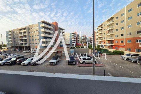 Apartment in Al Reef, Abu Dhabi, UAE 3 bedrooms, 156.82 sq.m. № 737181