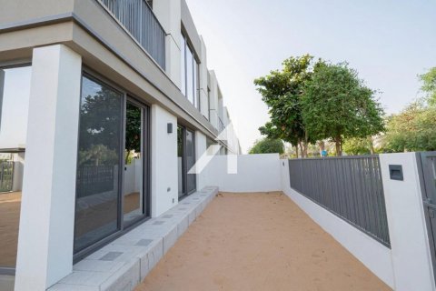Shtëpi në qytet në Dubai, Emiratet e Bashkuara Arabe 3 dhoma gjumi, 143.9 m2. № 637898 - Foto 4