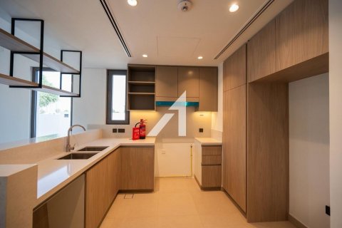 Shtëpi në qytet në Dubai, Emiratet e Bashkuara Arabe 3 dhoma gjumi, 143.9 m2. № 637898 - Foto 3