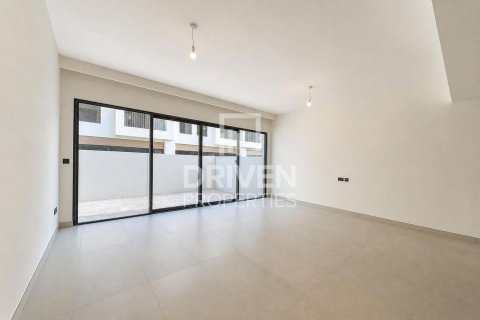 Townhouse sa Damac Lagoons, Dubai, UAE 5 silid-tulugan, 197.98 sq.m. № 756886 - larawan 4