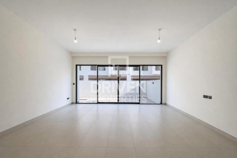 Townhouse sa Damac Lagoons, Dubai, UAE 5 silid-tulugan, 197.98 sq.m. № 756886 - larawan 3