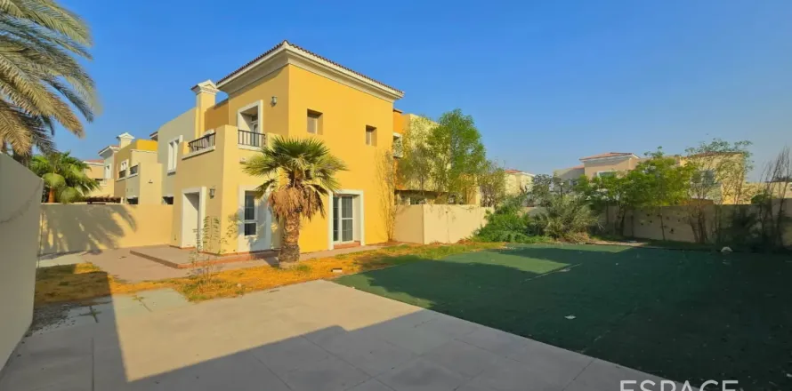 Rijtjeshuis in Arabian Ranches, Dubai, VAE 3 slaapkamers, 213 vr.m. nr 661231