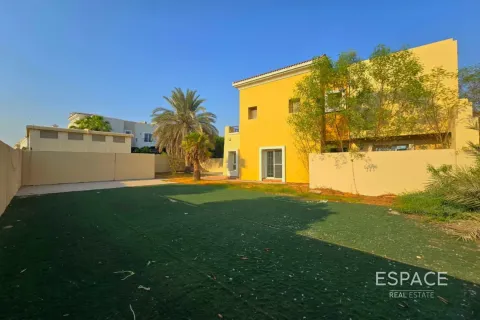 Rijtjeshuis te huur in Arabian Ranches, Dubai, VAE 3 slaapkamers, 213 vr.m., nr 661231 - foto 12