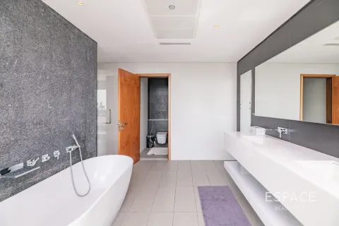 Duplex in Dubai Marina, UAE 4 bedrooms, 431 sq.m. № 661235 - photo 19