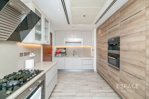 Duplex in Dubai Marina, UAE 4 bedrooms, 431 sq.m. № 661235 - photo 6