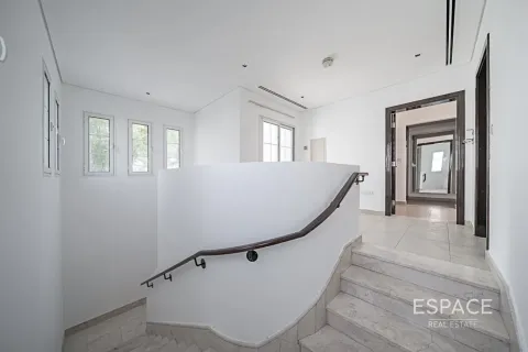 Maison de ville à louer à Jumeirah Village Triangle, Dubai, EAU 2 chambres, 275 m2 № 661236 - photo 5