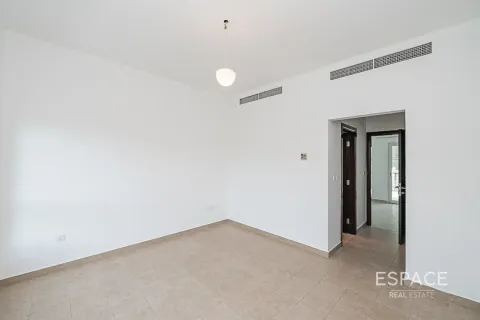 Maison de ville à louer à Jumeirah Village Triangle, Dubai, EAU 2 chambres, 275 m2 № 661236 - photo 13