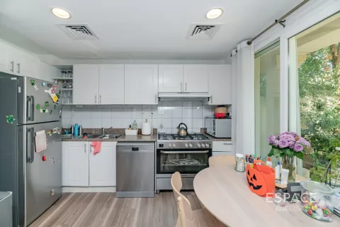 Villa til leje i The Springs, Dubai, UAE 2 soveværelser, 153 kvm № 661232 - foto 3