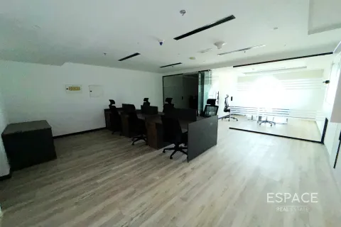 Toimisto Jumeirah Lake Towers, Dubai, Arabiemiraatit 71 m2 № 661237 - kuva 6