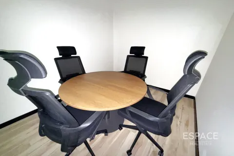 Toimisto Jumeirah Lake Towers, Dubai, Arabiemiraatit 71 m2 № 661237 - kuva 7