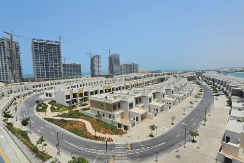 Māja Ras Al Khaimahjā, AAE 2 istabas, 235 m2 Nr. 734565 - attēls 17