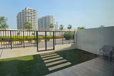 Māja Ras Al Khaimahjā, AAE 2 istabas, 235 m2 Nr. 734565 - attēls 5