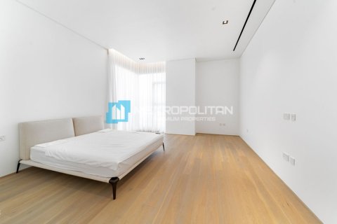 Villa te huur in Jumeirah, Dubai, VAE 5 slaapkamers, 892 vr.m., nr 664729 - foto 17