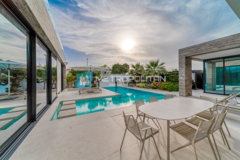 Villa te huur in Jumeirah, Dubai, VAE 5 slaapkamers, 892 vr.m., nr 664729 - foto 30