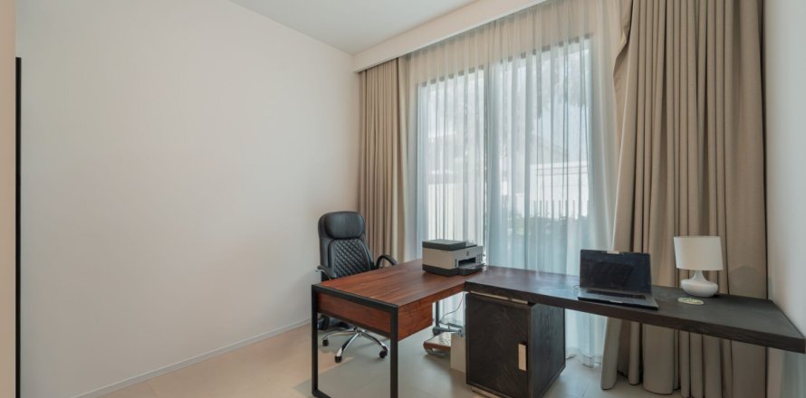 Tilal Al Ghaf、Dubai、UAEにあるヴィラ 4ベッドルーム、432 m2 No680270