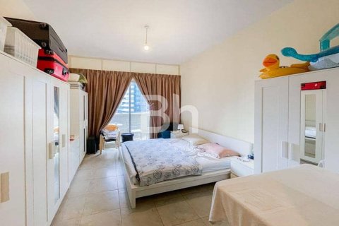 Apartamento en venta en Jumeirah Lake Towers, Dubai, EAU 1 dormitorio, 90 m2 № 708863 - foto 3