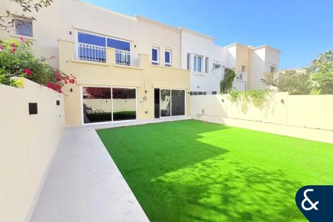 Βίλα σε The Lakes, Dubai, ΗΑΕ 4 υπνοδωμάτια, 243 τ.μ. Αρ. 685114 - φωτογραφία 16