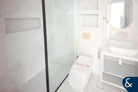 Βίλα σε The Lakes, Dubai, ΗΑΕ 4 υπνοδωμάτια, 243 τ.μ. Αρ. 685114 - φωτογραφία 17