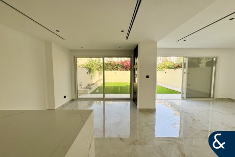 The Lakes, Dubai, BAE’de kiralık вилла 4 yatak odası, 243 m&sup2; No 685114 - fotoğraf 5