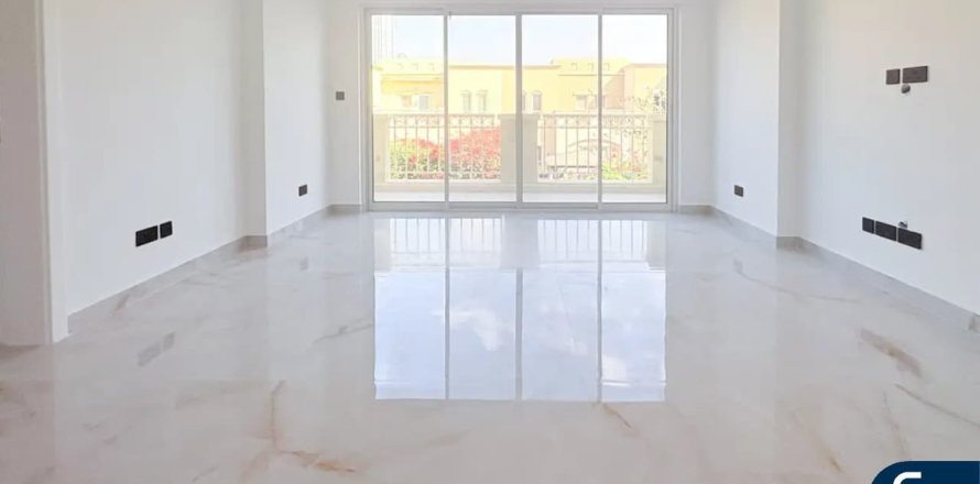 Βίλα σε The Lakes, Dubai, ΗΑΕ 4 υπνοδωμάτια, 243 τ.μ. Αρ. 685114