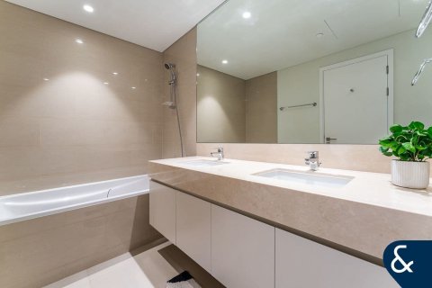 Apartamento en alquiler en Dubai, EAU 3 dormitorios, 172 m2 № 685111 - foto 16