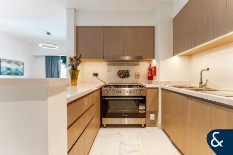 Apartamento en alquiler en Dubai, EAU 3 dormitorios, 172 m2 № 685111 - foto 5