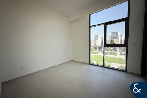 Shtëpi në qytet në Mudon, Dubai, Emiratet e Bashkuara Arabe 3 dhoma gjumi, 168 m2. № 685123 - Foto 6