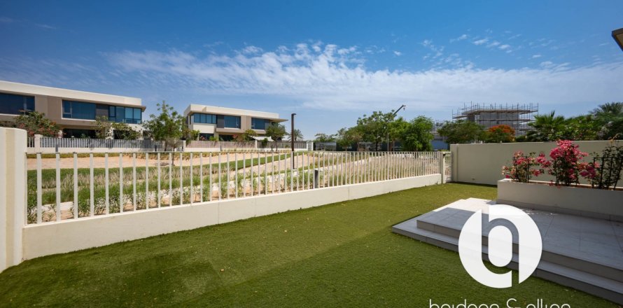Villa Dubai Hills Estatejā, AAE 5 istabas, 257 m2 Nr. 705562
