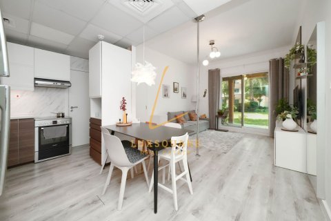 Apartmen di Green Community, Dubai, UAE 1 bilik tidur, 109 meter persegi № 705556 - foto 3