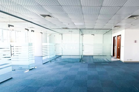 Oficiu de vânzare în Jumeirah Lake Towers, Dubai, EAU 113 mp.  №705560 - poză 2