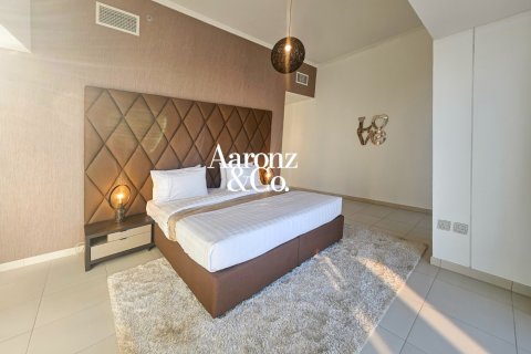 Apartmen di Dubai Marina, Dubai, UAE 2 bilik tidur, 142 meter persegi № 705558 - foto 2