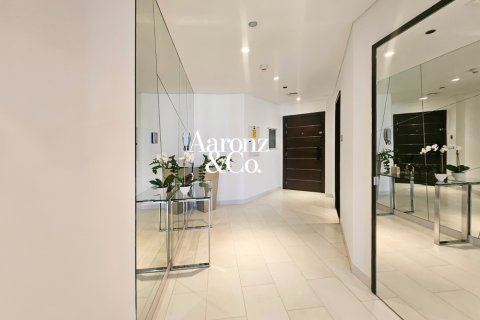 Apartmen di Dubai Marina, Dubai, UAE 2 bilik tidur, 142 meter persegi № 705558 - foto 12