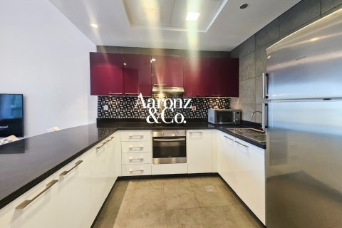 Apartmen di Dubai Marina, Dubai, UAE 2 bilik tidur, 142 meter persegi № 705558 - foto 15