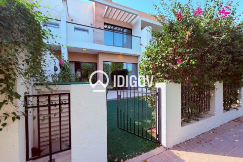 Townhouse de închiriat în Dubai, EAU 3 dormitoare, 154.22 mp.  №735686 - poză 4