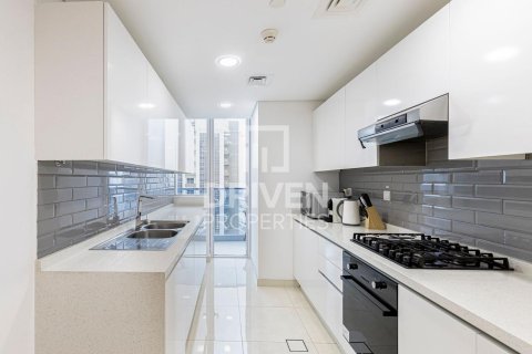 Apartamento en venta en Business Bay, Dubai, EAU 2 dormitorios, 147 m2 № 653589 - foto 10