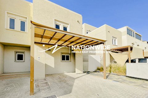 Vilë në Abu Dhabi, Emiratet e Bashkuara Arabe 5 dhoma gjumi, 273 m2. № 629909 - Foto 18